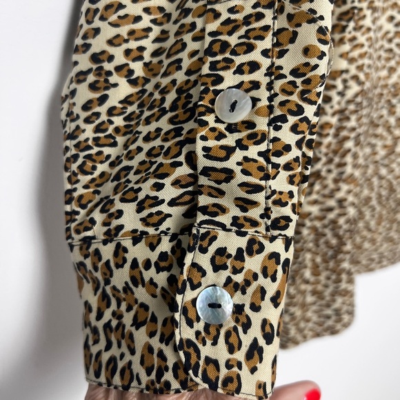 Vintage Clio Leopard Print 100% Silk Safari Utility Blouse Top Chest Pockets S/M - Picture 6 of 10